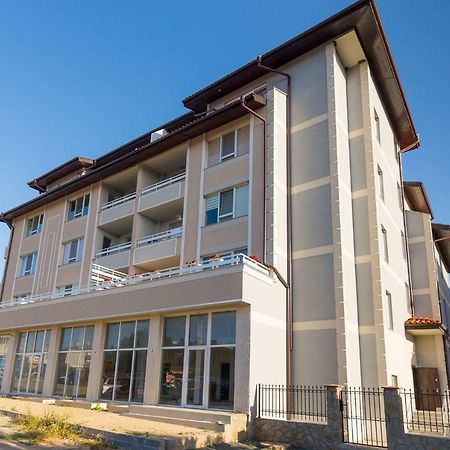 Hiora Apartments Vasiliko ซาเรโว ภายนอก รูปภาพ