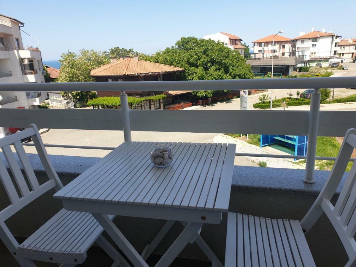 Hiora Apartments Vasiliko ซาเรโว ภายนอก รูปภาพ