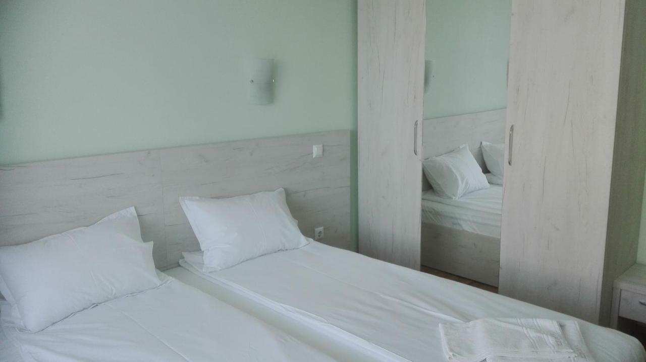 Hiora Apartments Vasiliko ซาเรโว ภายนอก รูปภาพ