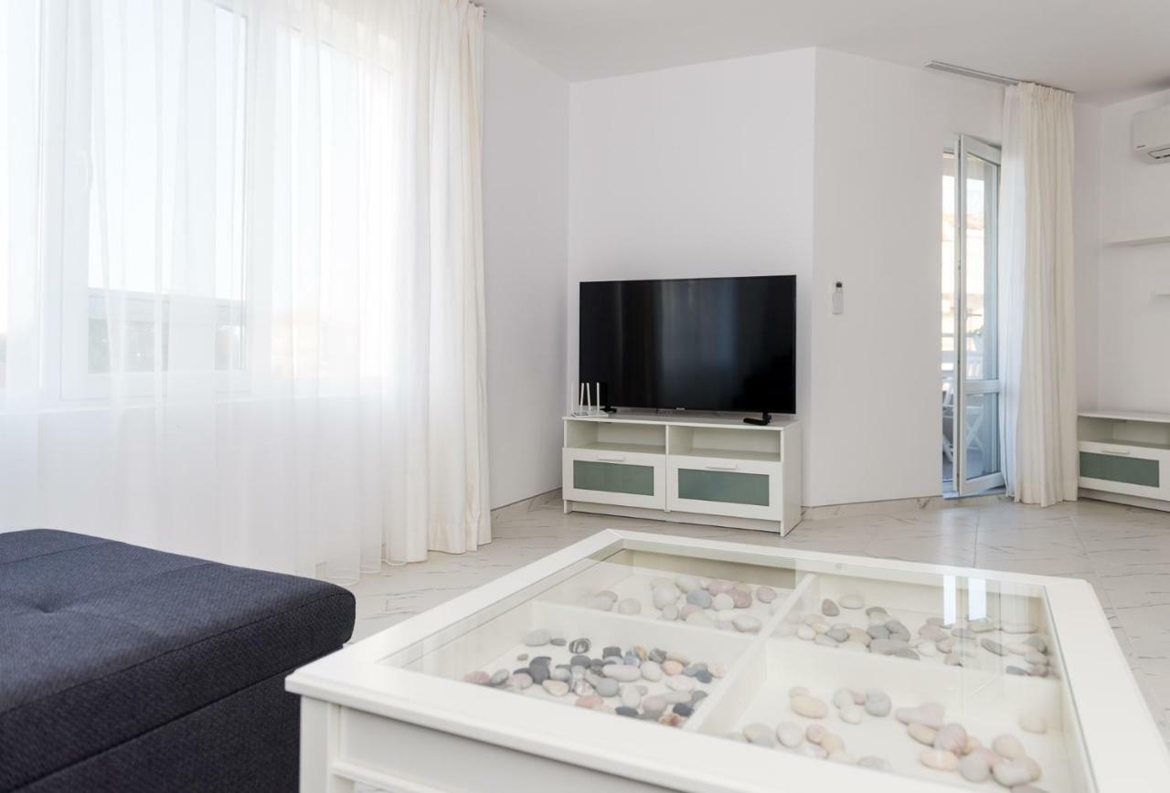 Hiora Apartments Vasiliko ซาเรโว ภายนอก รูปภาพ