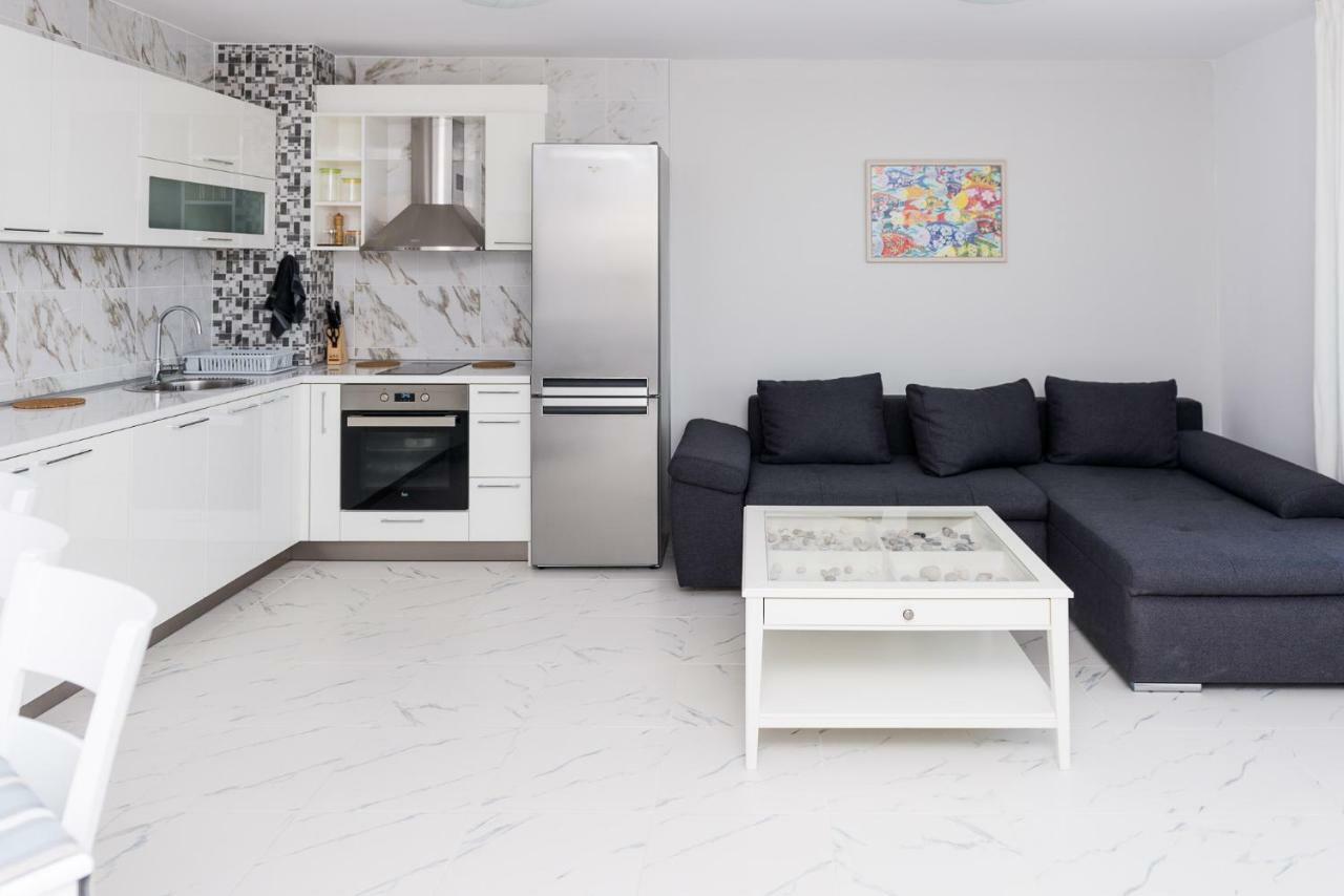 Hiora Apartments Vasiliko ซาเรโว ภายนอก รูปภาพ