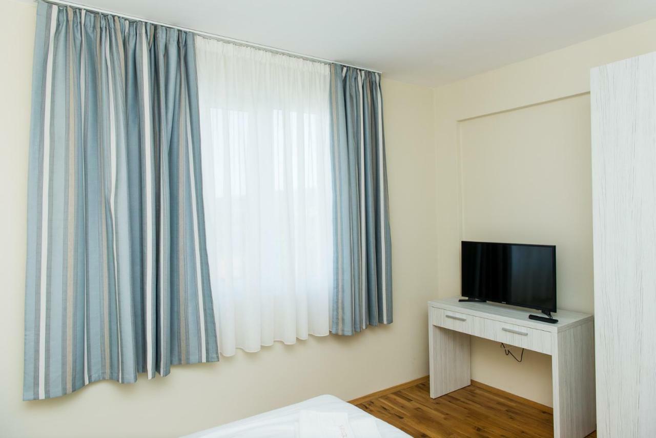 Hiora Apartments Vasiliko ซาเรโว ภายนอก รูปภาพ